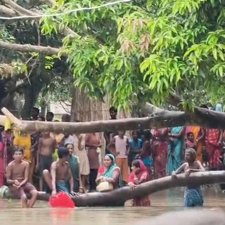 Two killed in flood in Malda