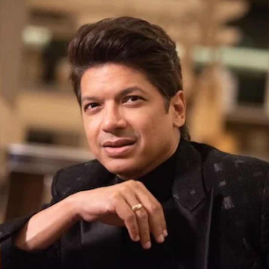 Shaan laments that he and Sonu Nigam are called from 90s while Shah Rukh Khan is not dgtl