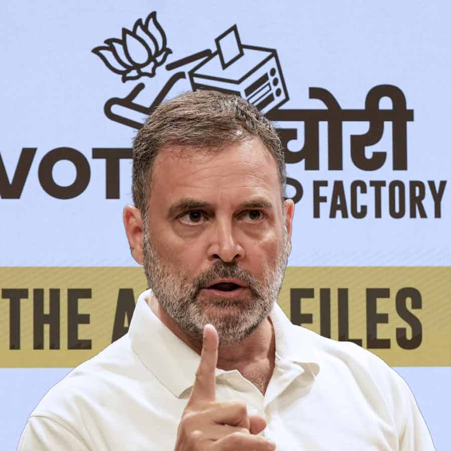 Attempts to delete 6,000 voter names in Karnataka, Rahul Gandhi presents proof