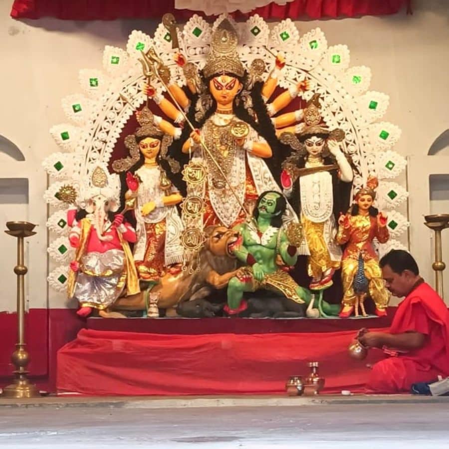 The connection between Barasat and the Mughal Empress regarding Durga Puja dgtl