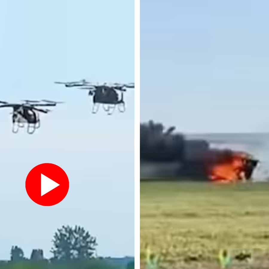 Dramatic Footage Captures Mid-Air Collision of Two Chinese Flying Cars During Rehearsal