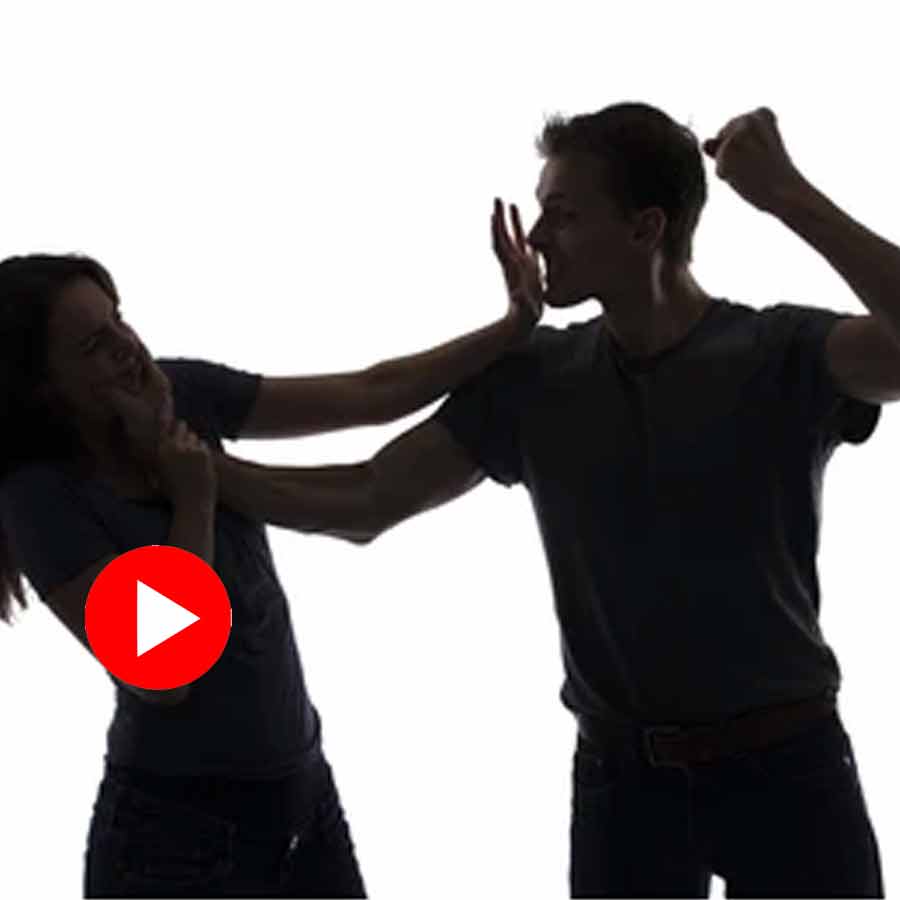 Video shows Haryana man catches wife while escaping, her boyfriend flee away in fear