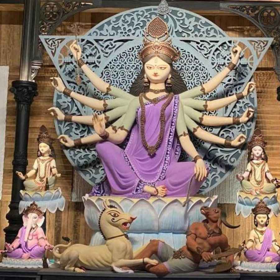 NRI Durga Puja of Bong Junction in London dgtl
