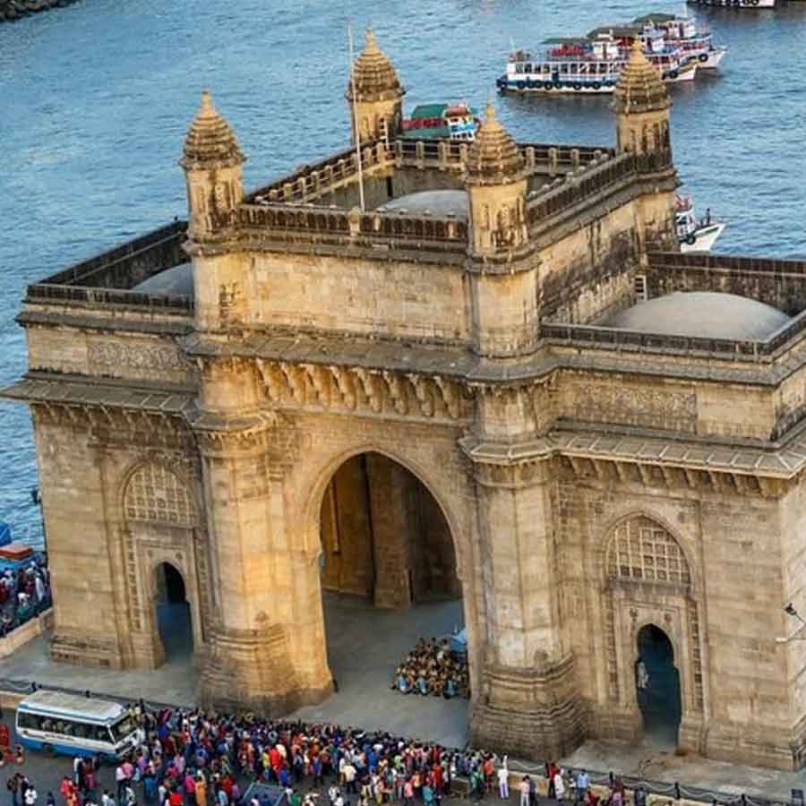 Expensive Bollywood movies that are shelved off due to various reason