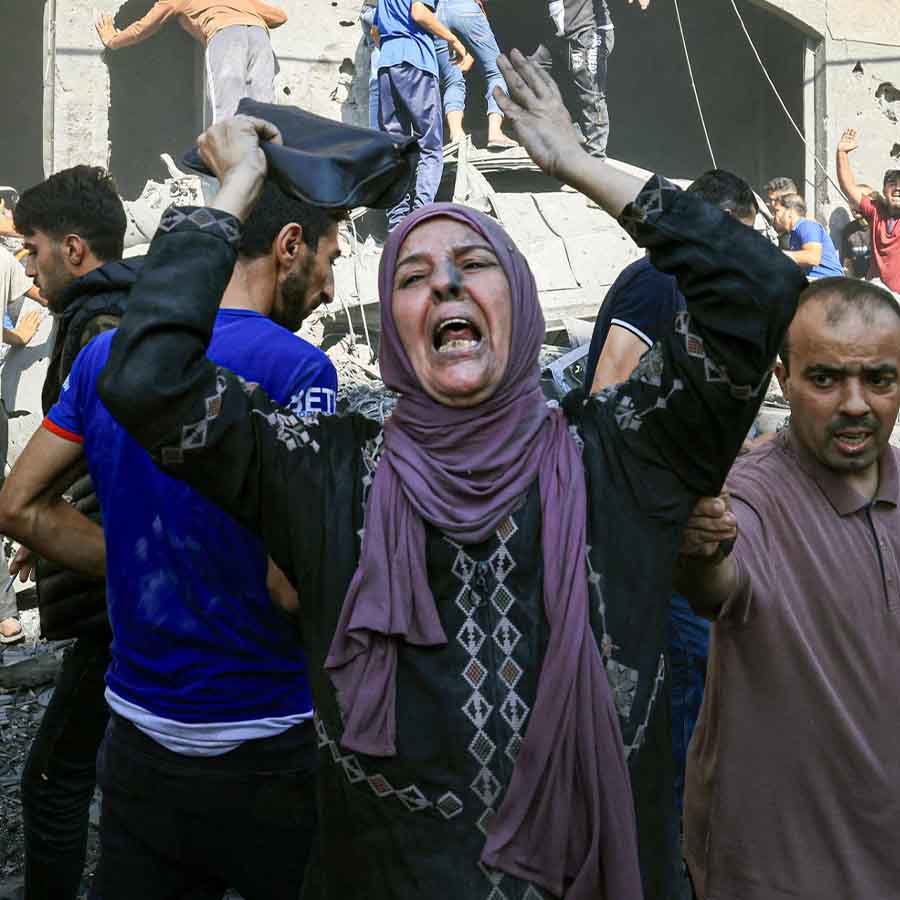 The medical services in Gaza are severely overwhelmed due to the increasing number of casualties dgtl