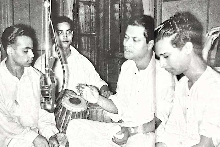 History of the old radio station at Garstin place and the origin of the famous radio programme Mahishasuramardini