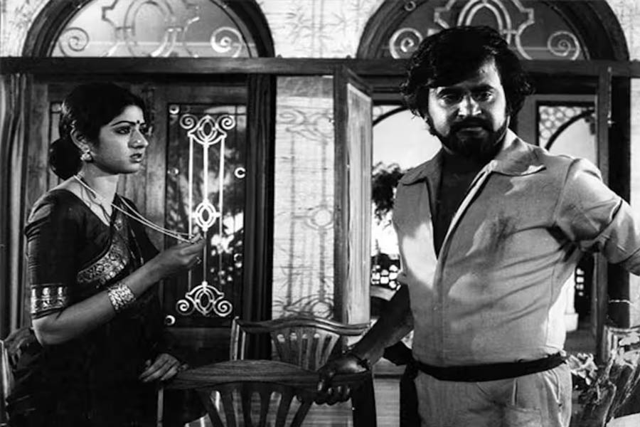 Sridevi fasted for a week for Rajinikanth and the actor cancelled his anniversary plans for her