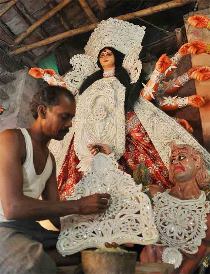 ডাকের সাজ।