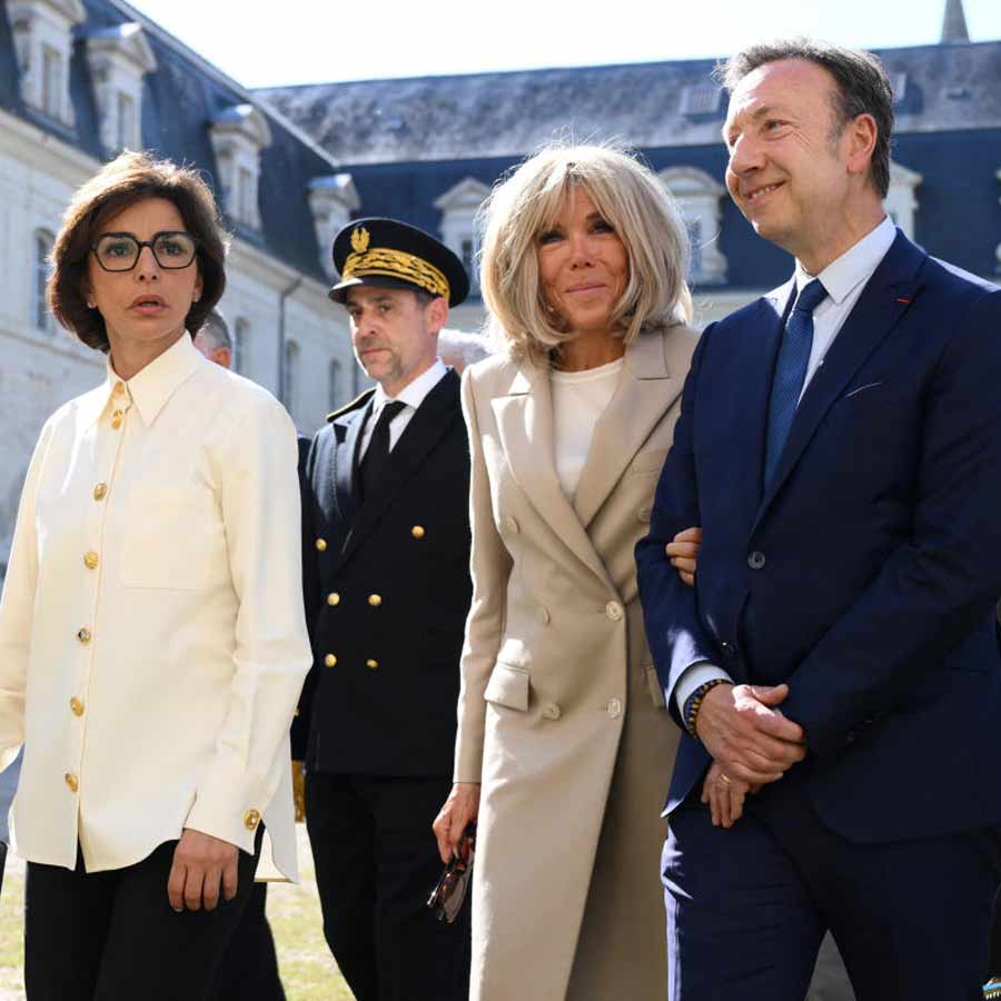 Emmanuel Macron may show evidence to court to prove his wife is not a man