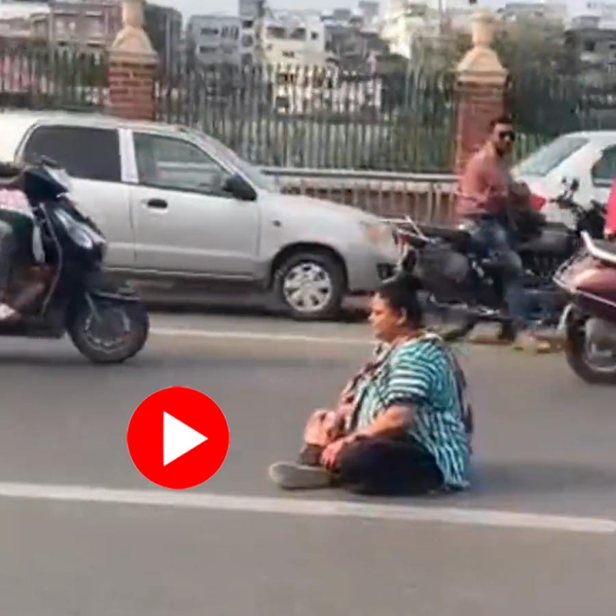 Video shows woman protesting over number of golgappa in Gujarat’s Vadodara