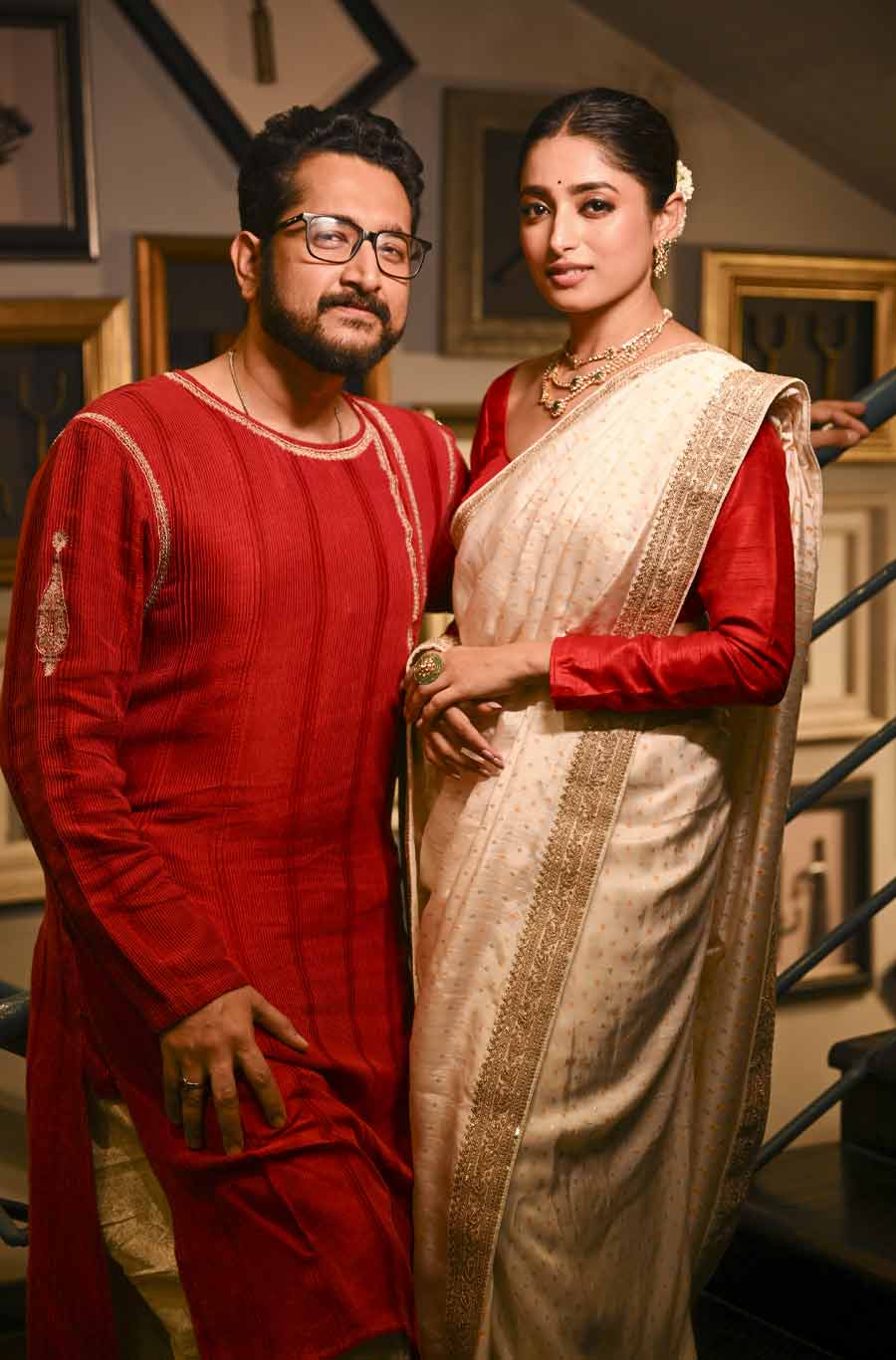 Parambrata Chatterjee and Ishaa Saha decked up for Durga Puja fashion shoot