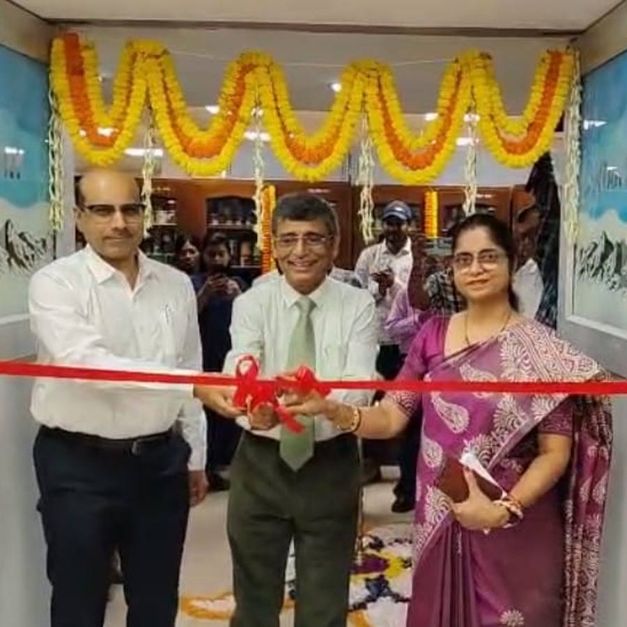 Antarctica gallery and research center has been inaugurated under the initiative of the Botanical Survey of India in Howrah dgtld