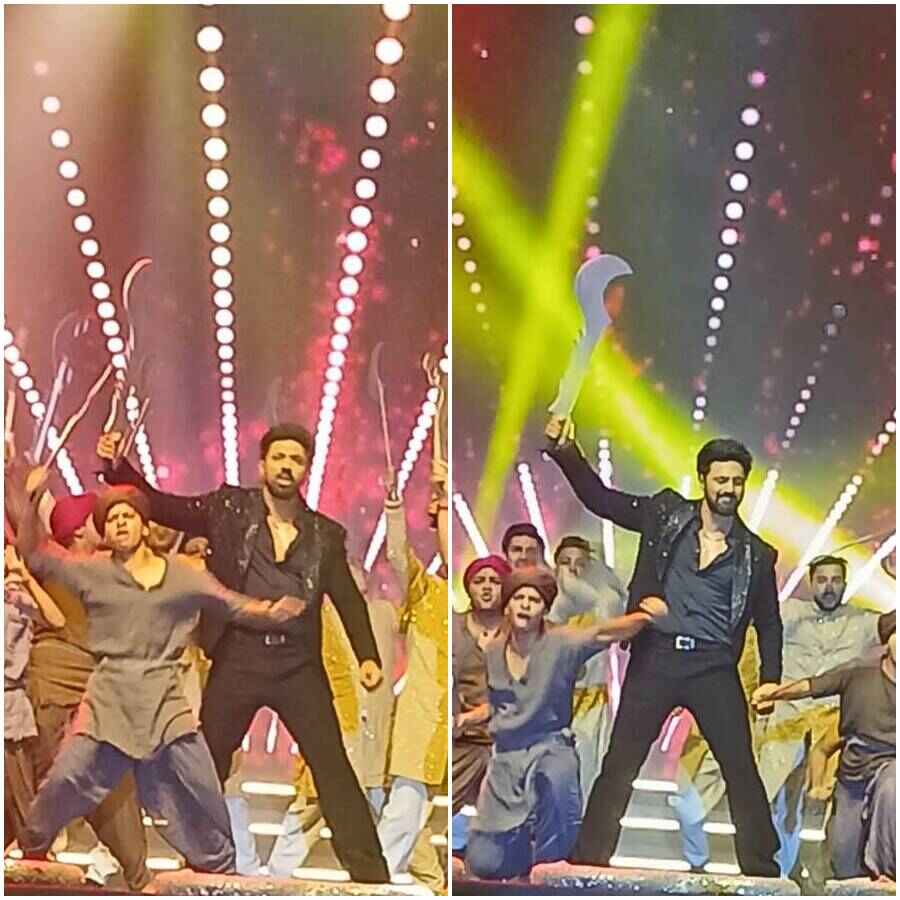 পর্দার ‘রঘু ডাকাত’ দেব যখন খাঁড়া হাতে মঞ্চে।