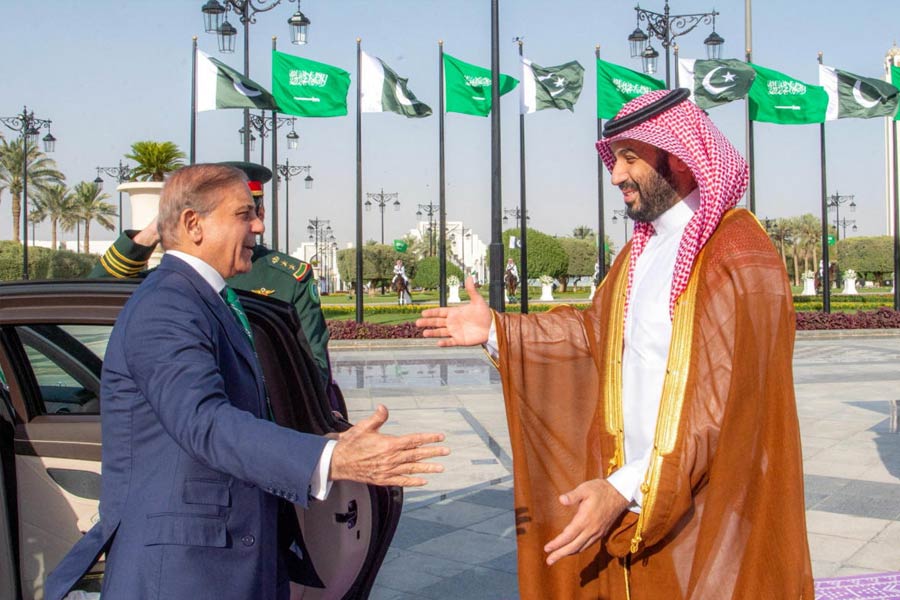 Pakistan gives Nuclear security to Saudi Arabia, a big concern for Israel and India 