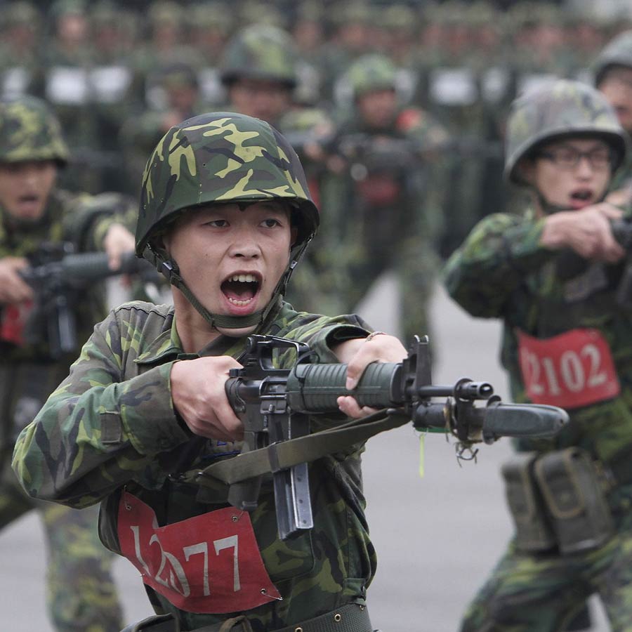 Donald Trump takes U-turn on Taiwan by pausing 40 crore dollar weapon aid amid trade talks with China