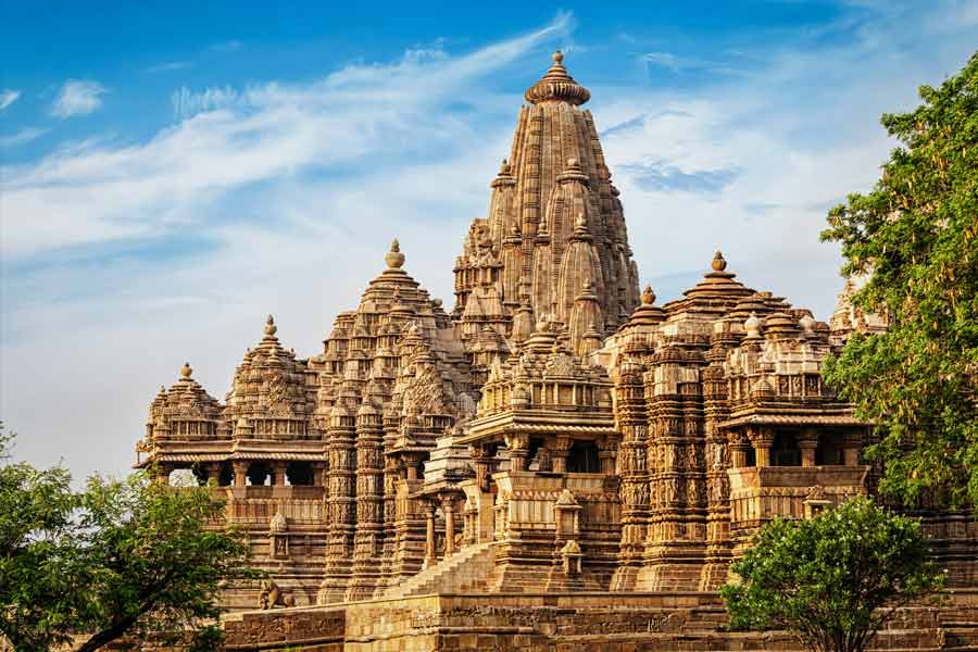 ইউনেস্কোর ওয়ার্ল্ড হেরিটেজের স্বীকৃতি পেয়েছে খাজুরোহের মন্দিরগুলি।