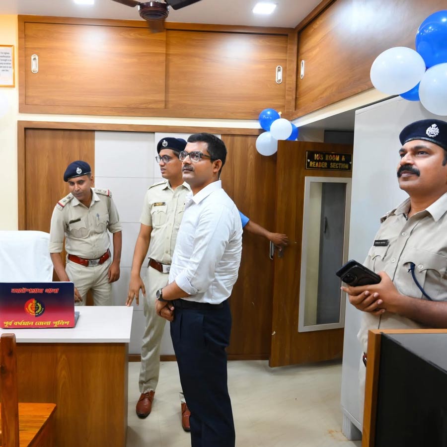 Ausgram Police station got new look after renovation work done by IC dgtld