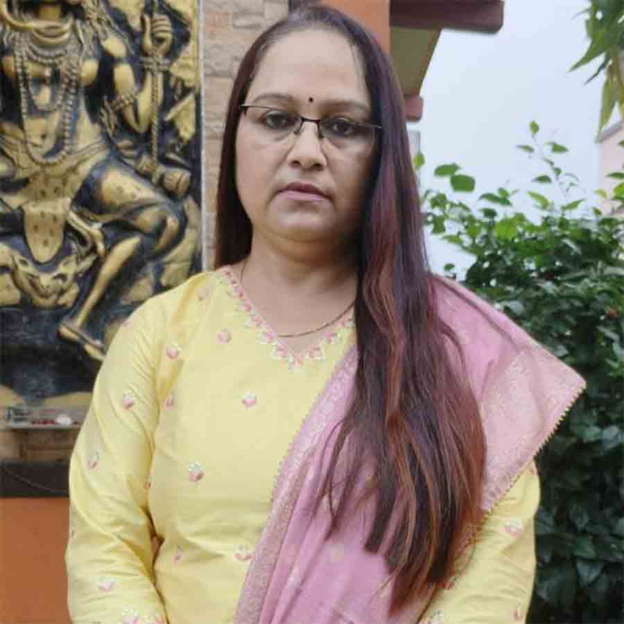 Struggle of Papiya Sen, a woman from Bardhaman who lost his husband and child