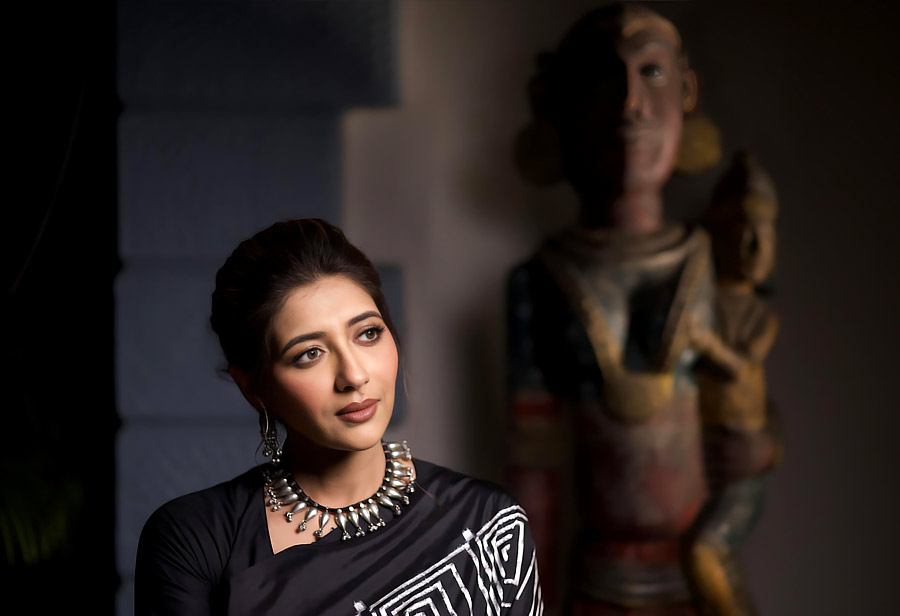 Sreenanda Shankar decked up for Durga Puja in clothes from CIMA gallery’s Art in Life exhibition