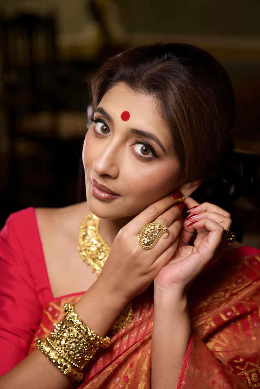 Sreenanda Shankar decked up for Durga Puja in clothes from CIMA gallery’s Art in Life exhibition