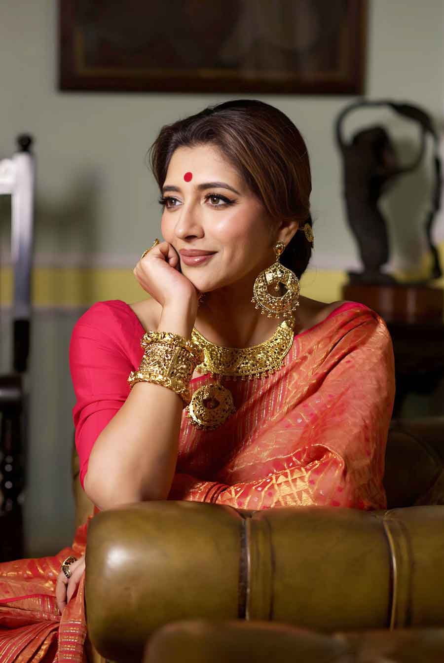 Sreenanda Shankar decked up for Durga Puja in clothes from CIMA gallery’s Art in Life exhibition