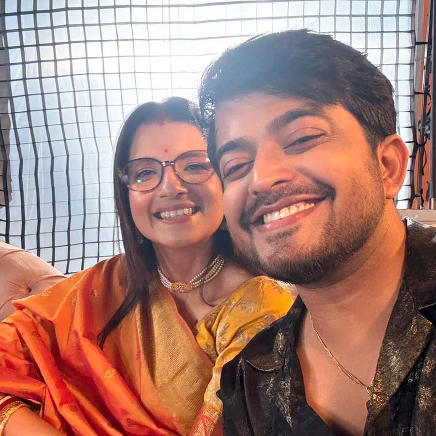 Actor Sayak Chakraborty opens upo about his relation with Anuradha Mukherjee dgtl