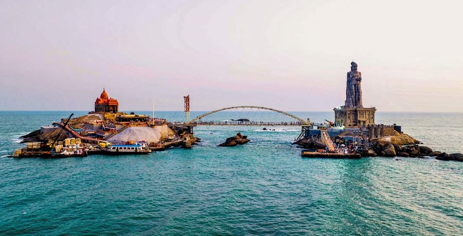 কন্যাকুমারীতে তৈরি হয়েছে গ্লাস ব্রিজ।