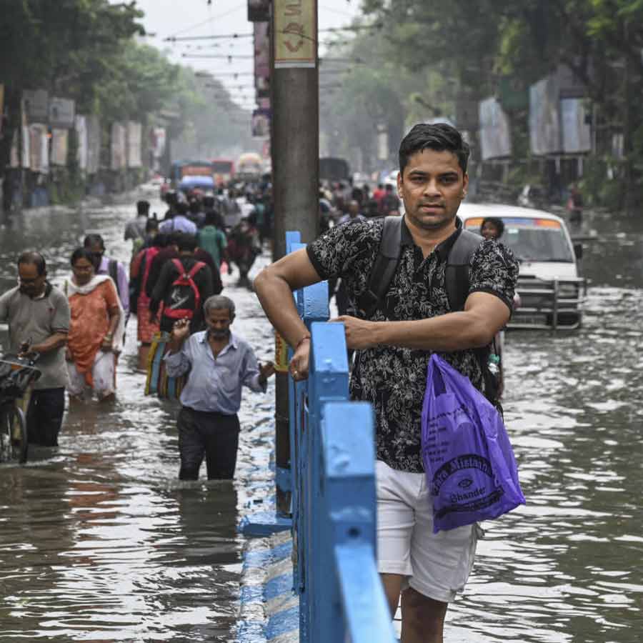 Nabanna opens control room to monitor situation in Kolkata, provide toll free number