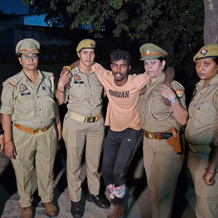 A team of female police officers conducted their first-ever encounter in Uttar Pradesh dgtl