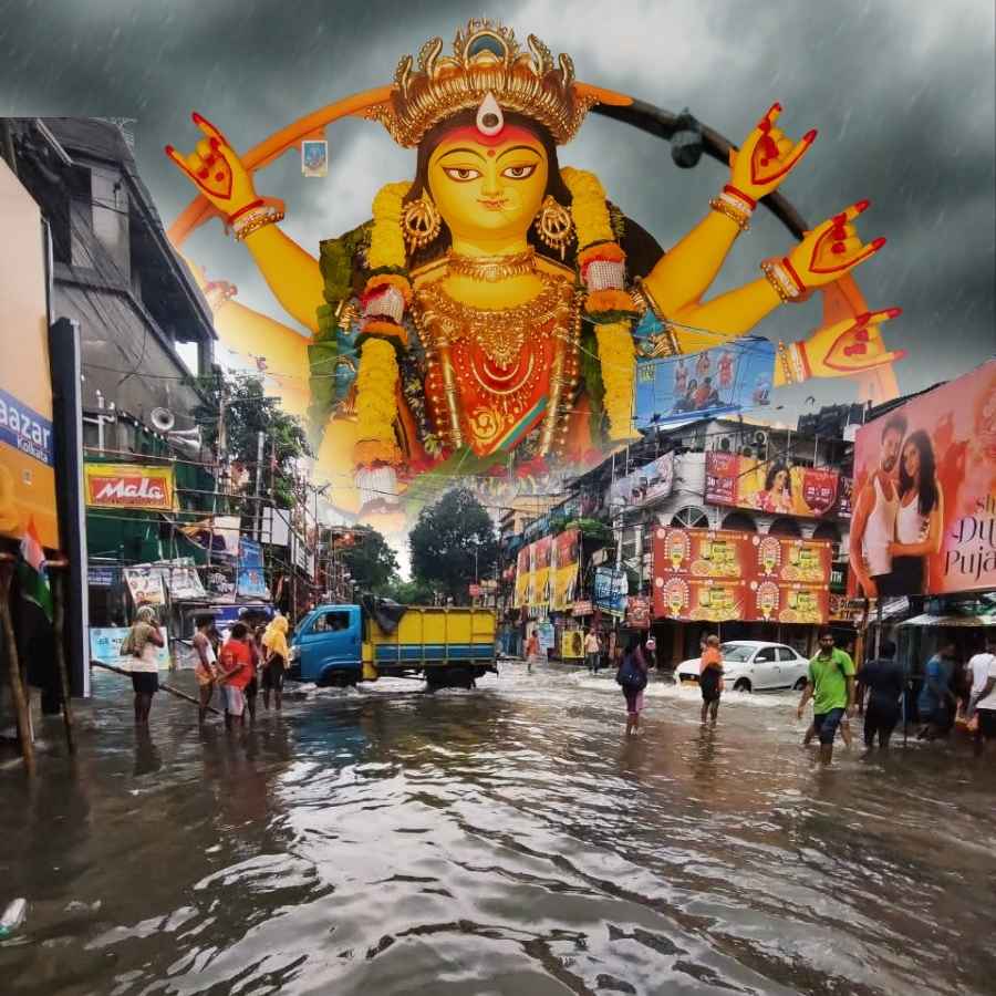North Kolkata’s Hatibagan Market Flooded Overnight, Durga Puja Shopping plans Disrupted dgtl