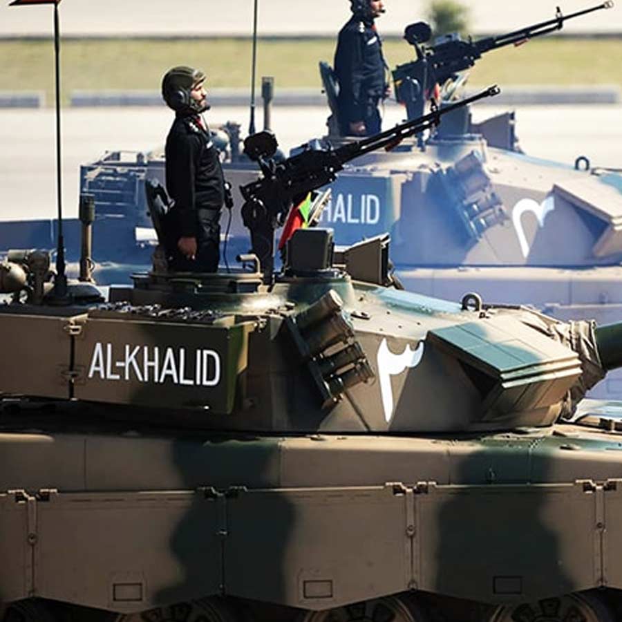 Pakistani Al-Khalid main battle tank jointly developed with China is a very low-quality weapon, says ex general of Islamabad 
