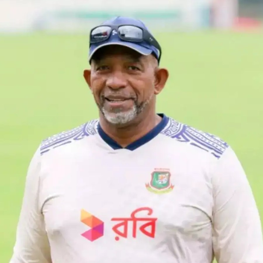 Picture of Phil Simmons