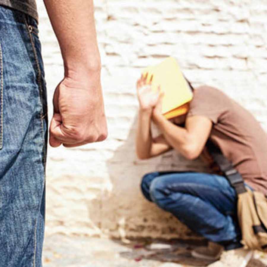 ছাত্রকে উলঙ্গ করে বেধড়ক মার তামিলনাড়ুর কলেজে! আঘাত যৌনাঙ্গেও, ভিডিয়ো প্রকাশ্যে আসতেই শোরগোল