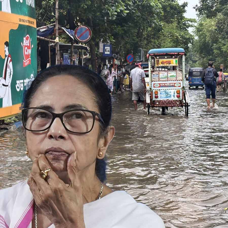 Opposition targets CM Mamata Banerjee over water logging issue