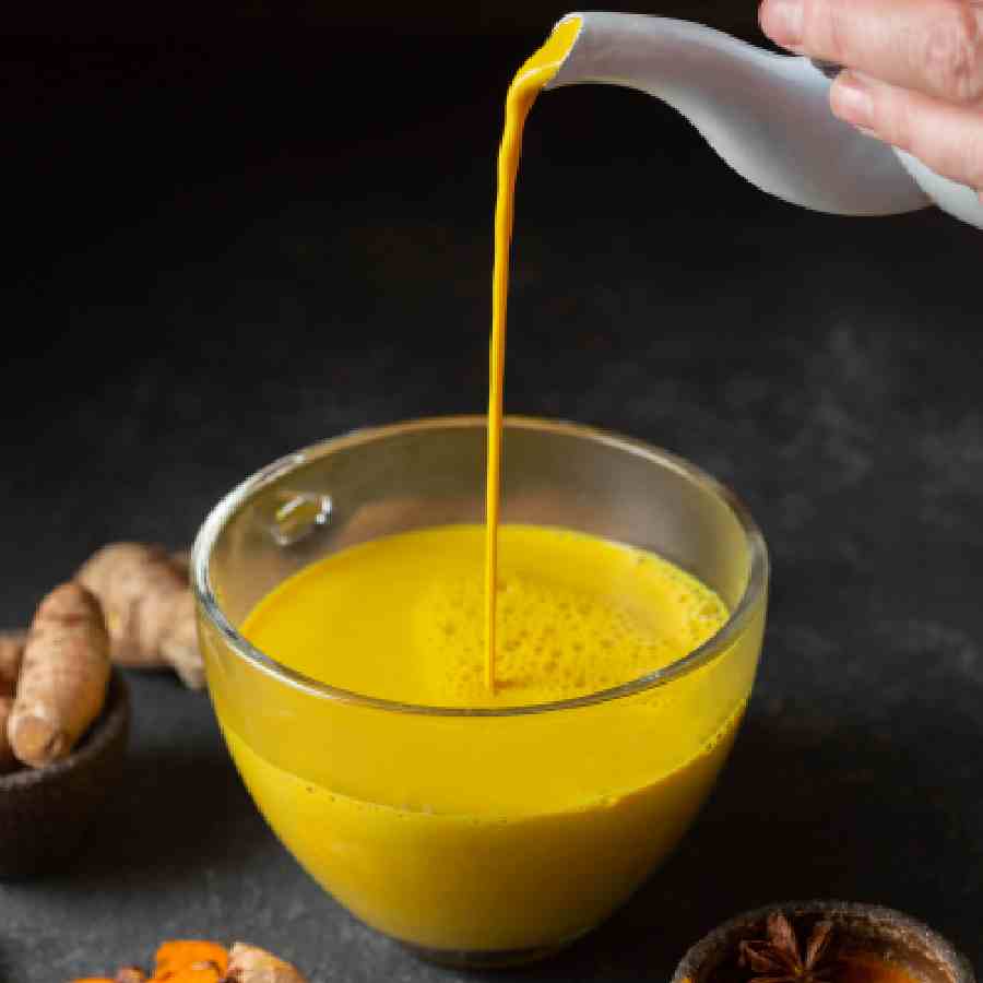 Turmeric tea or milk which is healthier dgtl