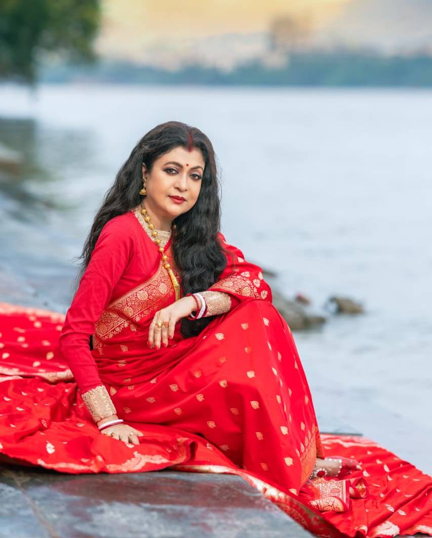 ‘মাতৃরূপেণ’ দেবশ্রী রায়।