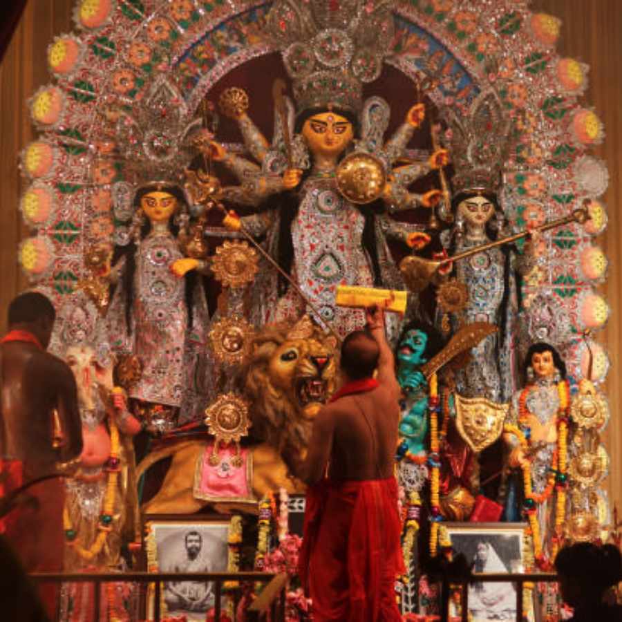 ২০১৬ সাল থেকে ভারতীয় তথ্য ও প্রযুক্তি সংস্থা তাদের প্রাঙ্গণটিকে পুজোর জন্য উন্মুক্ত করে দিচ্ছে।