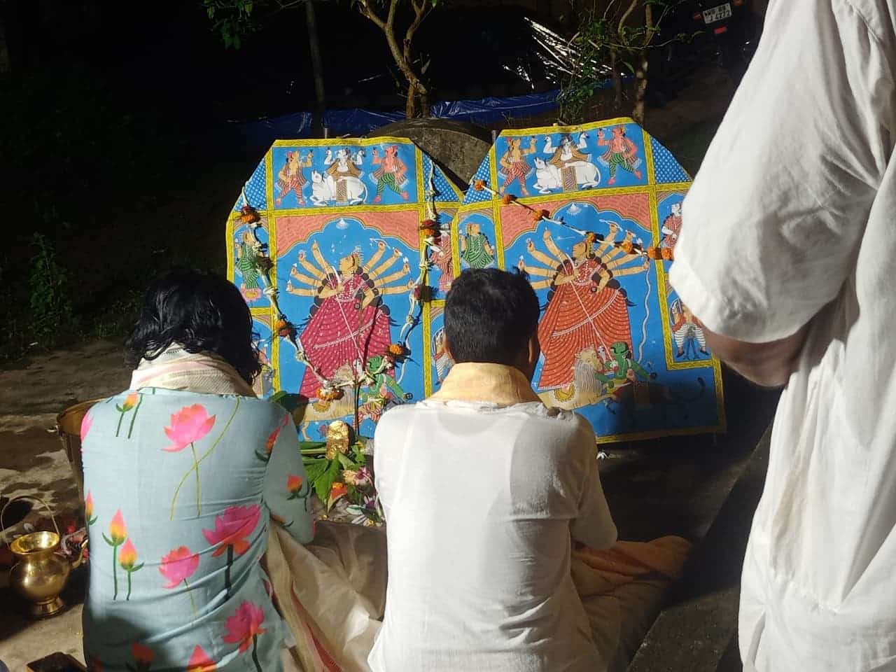 বলা হয়ে থাকে ‘জিতার ডালায় বোধন আসে’, অর্থাৎ জীমূতবাহনের বাহনের পুজোর ডালির হাত ধরেই যেন পুজোর সূচনা ঘটে। 