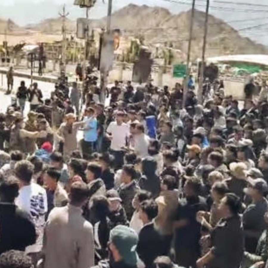 Several dead as Ladakh\\\\\\\\\\\\\\\\\\\\\\\\\\\\\\\'s statehood protests turn violent, curfew imposed