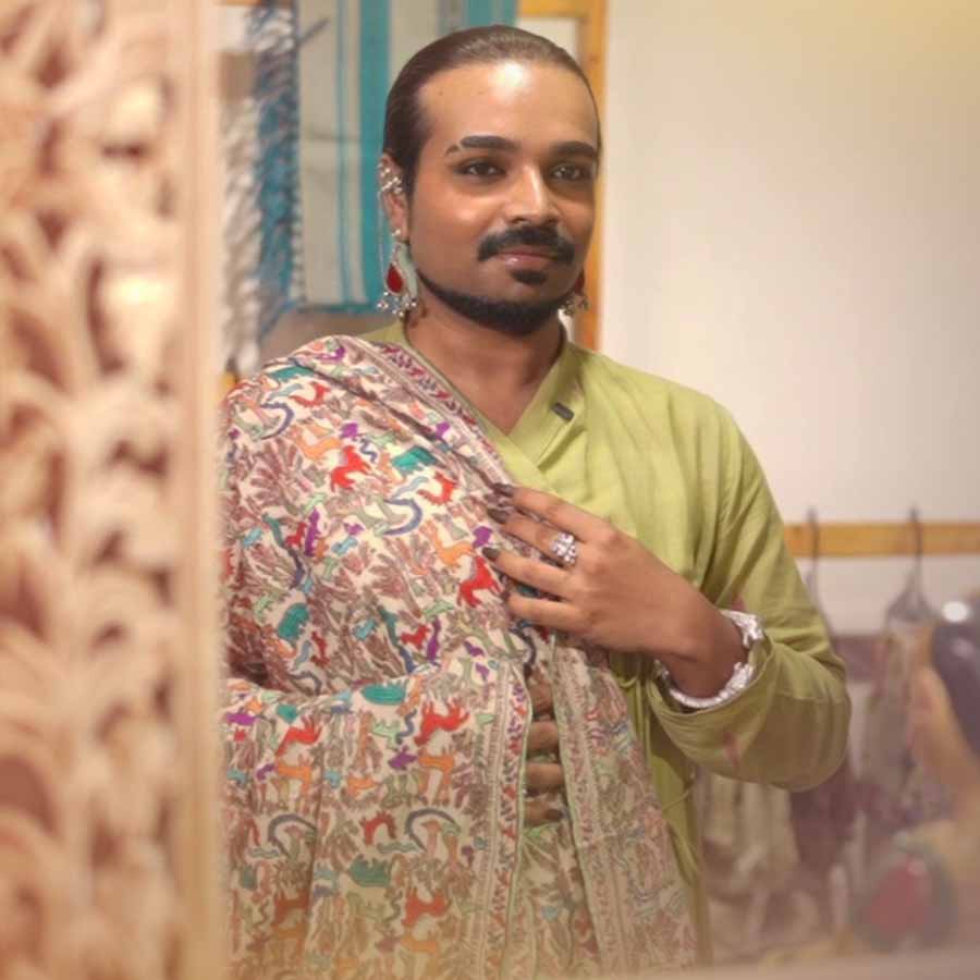 This Durga Puja, style yourself in textiles and jewellery from Cima Art in Life Exhibition dgtl