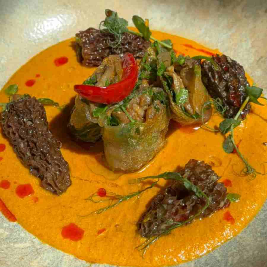 মাশরুমের পুর ভরা ছানার ডালনা।