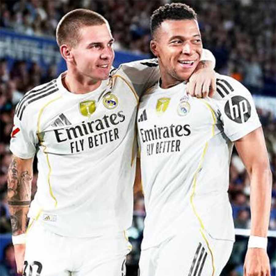 Real Madrid top La Liga with double hat-trick of wins, 18 points