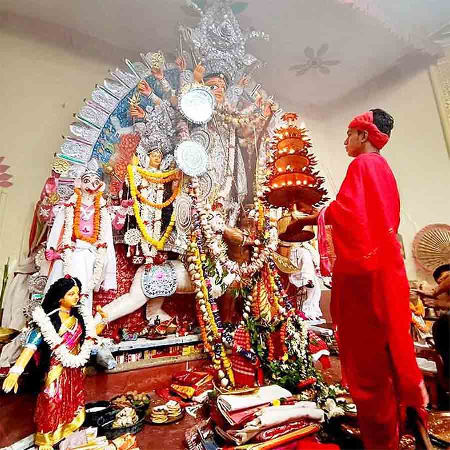 Unique Durga Puja 2025 rituals of Mitra family of Khanakul