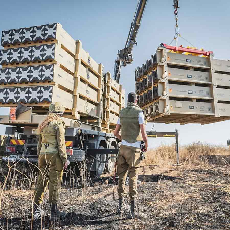 Israel deploys world first leaser weapon named Iron Beam, know its destruction power and other details 