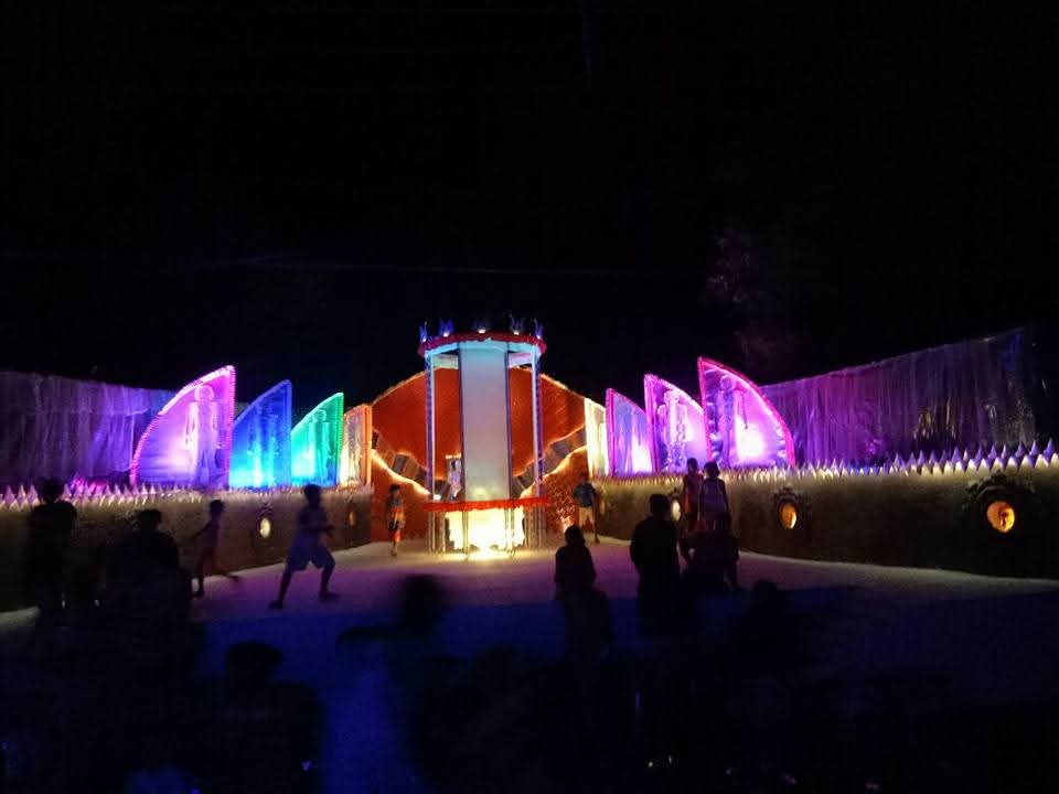 এই ঘটনার জেরেই মুখোপাধ্যায় বাড়ির পুজো বারয়োরি পুজোর রূপ পায়। পুজো পরিচালনার দায়িত্ব পায় সোমড়া আঞ্চলিক সার্বজনীন দুর্গোৎসব কমিটি। 