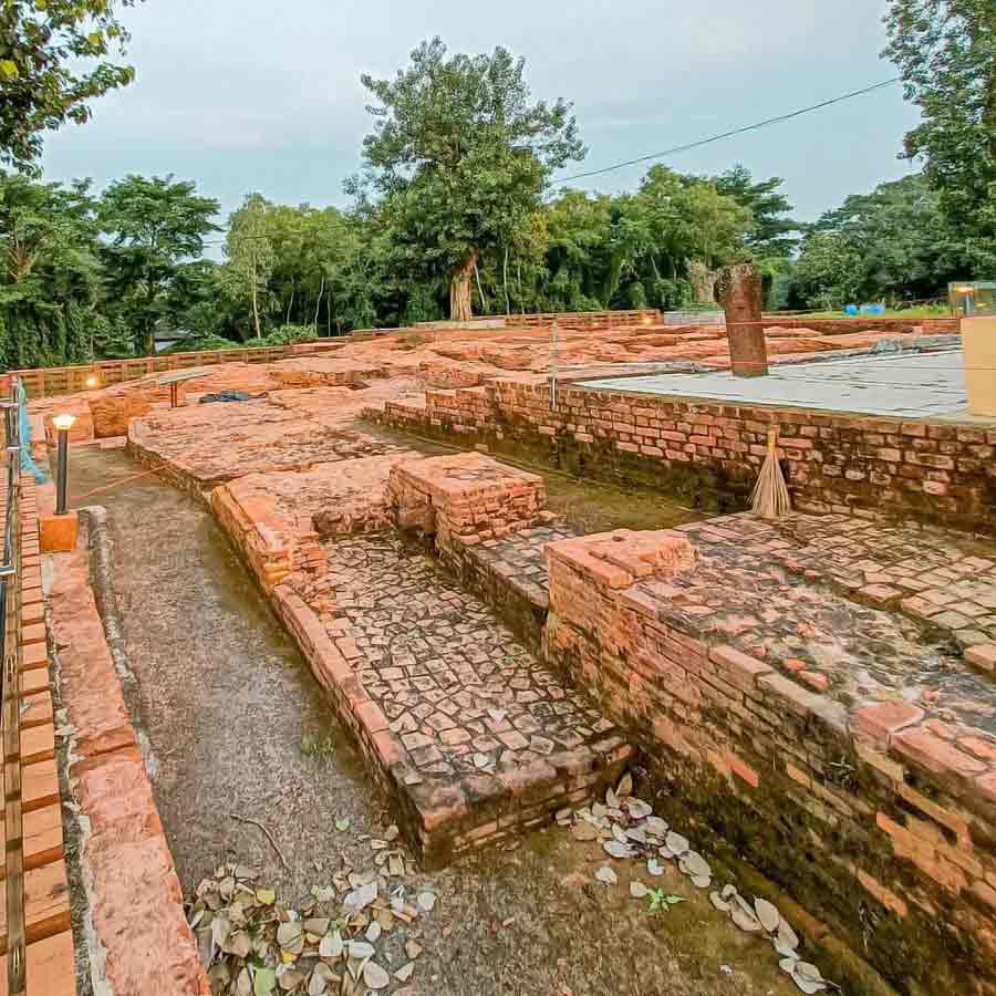 মোগলমারি বৌদ্ধ বিহার।