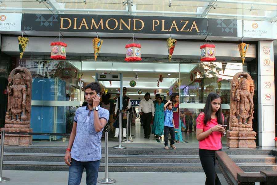 Blackstone Eyes Diamond Plaza After South City, Know about the Global Investor who is Buying Kolkata Malls