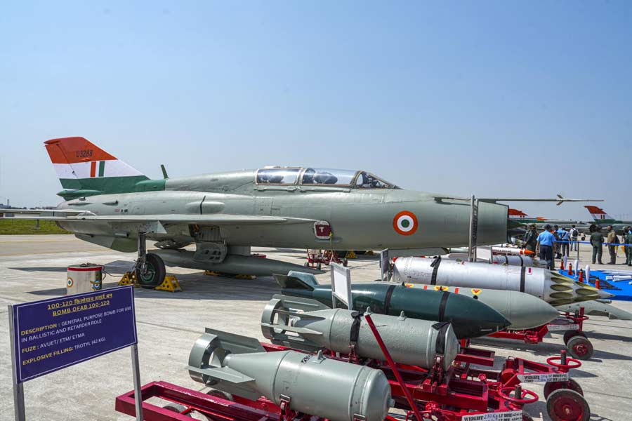 From Pakistan’s F-16 shot down to Dhaka bombardment, various achievements came into limelight in MiG-21 farewell