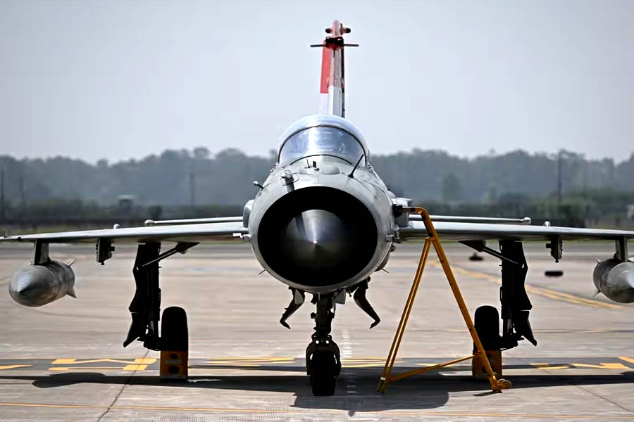 From Pakistan’s F-16 shot down to Dhaka bombardment, various achievements came into limelight in MiG-21 farewell