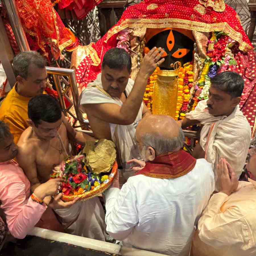 কালীঘাট মন্দিরে অমিত শাহ। 